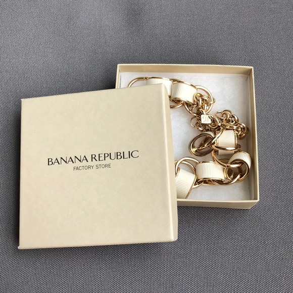 Banana Republic Factory Jewelry - Banana Republic Necklace